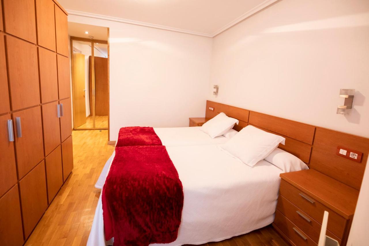 Apartamentos Cean Bermudez Gijón Buitenkant foto