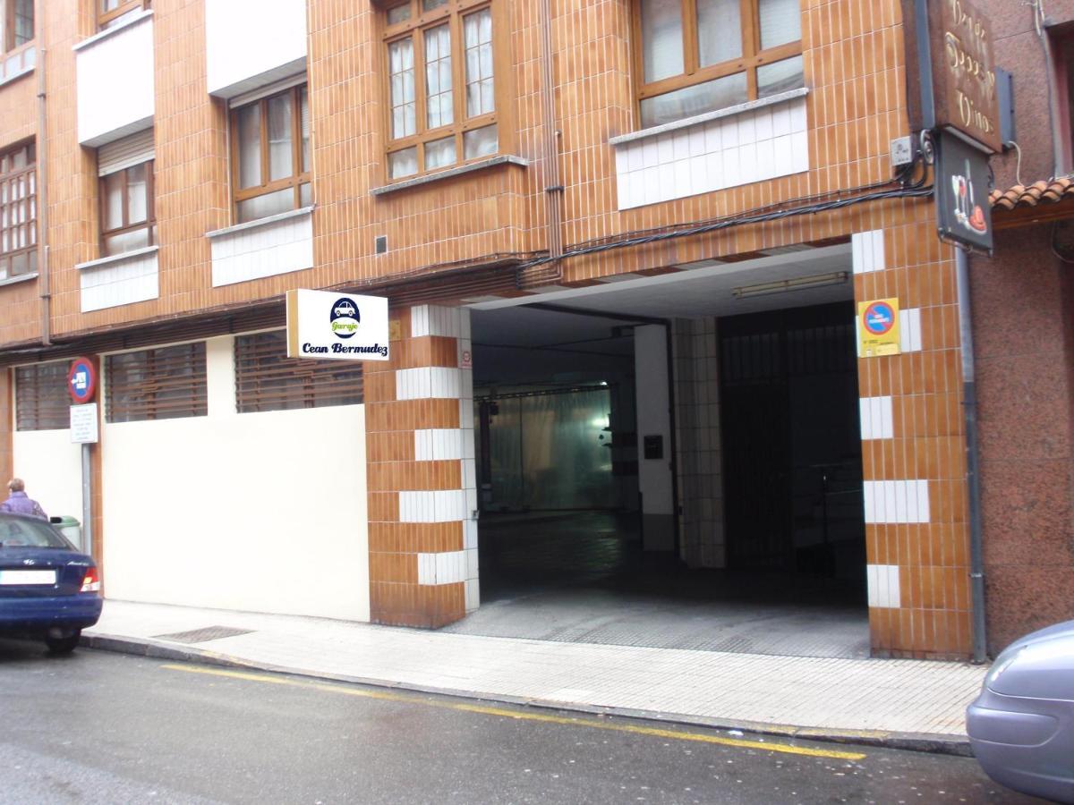 Apartamentos Cean Bermudez Gijón Buitenkant foto