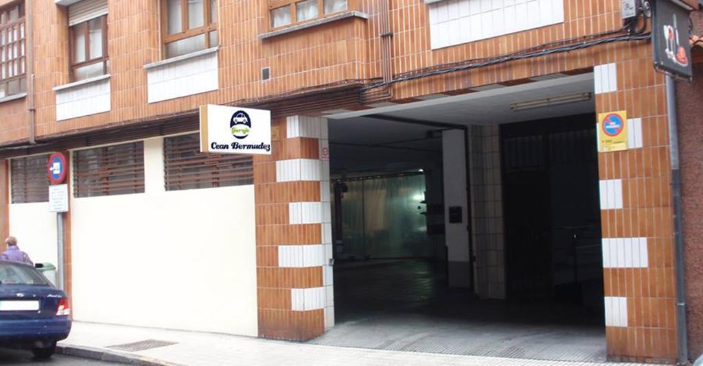 Apartamentos Cean Bermudez Gijón Buitenkant foto