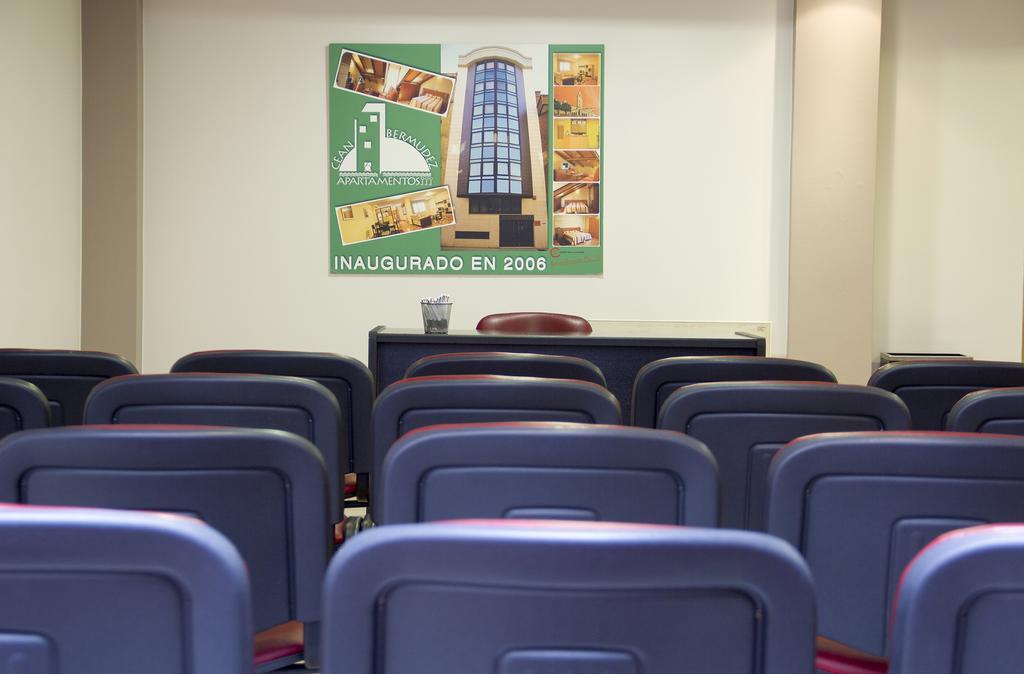 Apartamentos Cean Bermudez Gijón Buitenkant foto