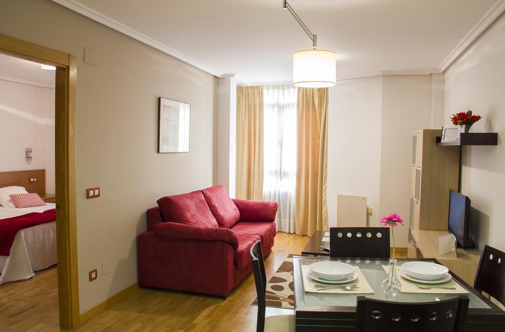 Apartamentos Cean Bermudez Gijón Buitenkant foto