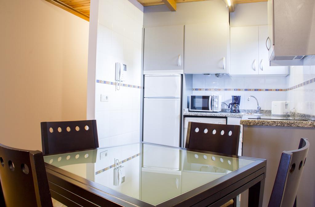 Apartamentos Cean Bermudez Gijón Buitenkant foto