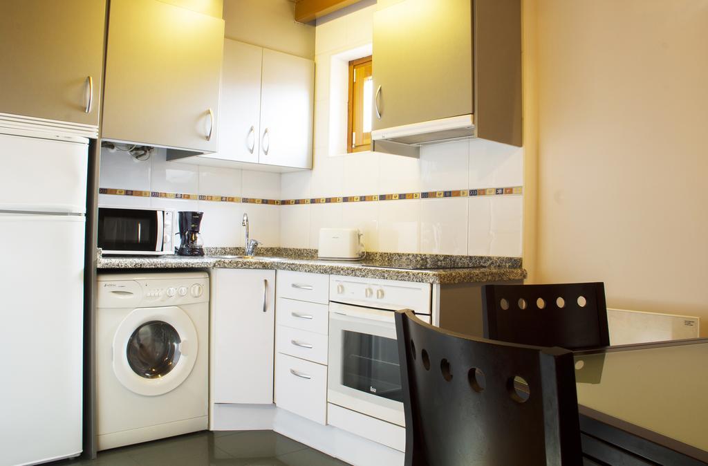Apartamentos Cean Bermudez Gijón Buitenkant foto