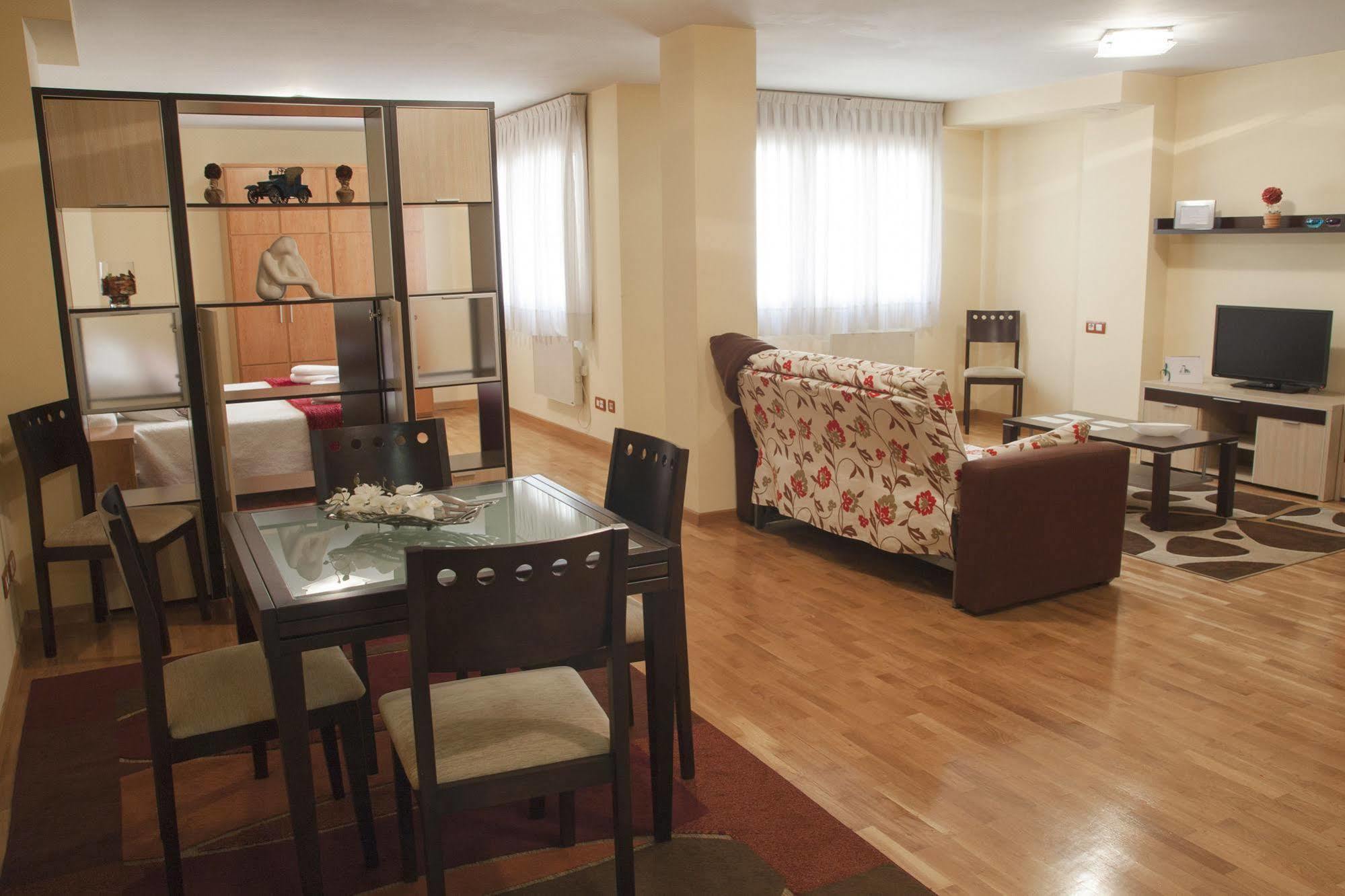 Apartamentos Cean Bermudez Gijón Buitenkant foto